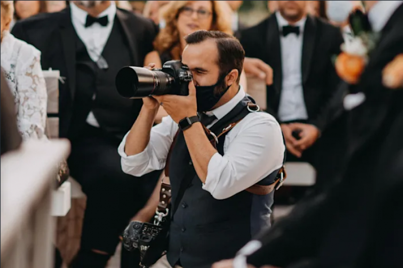 'The craziest wedding year of all time': A photographer's overbooked, overwhelming 2021