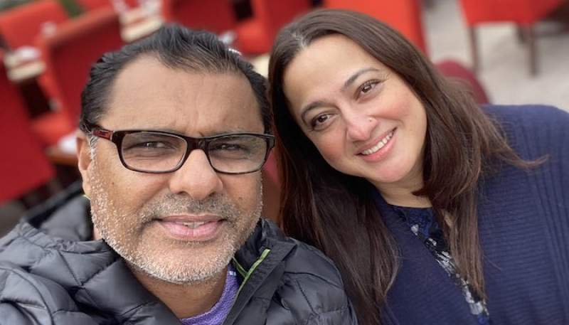 Waqar Younis shares cute message for wife on wedding anniversary