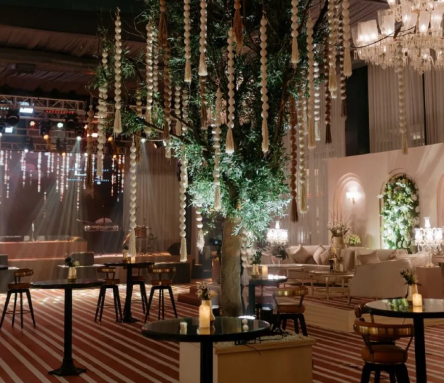 Bells & Bows, Saket, ₹2,00,000, South Delhi