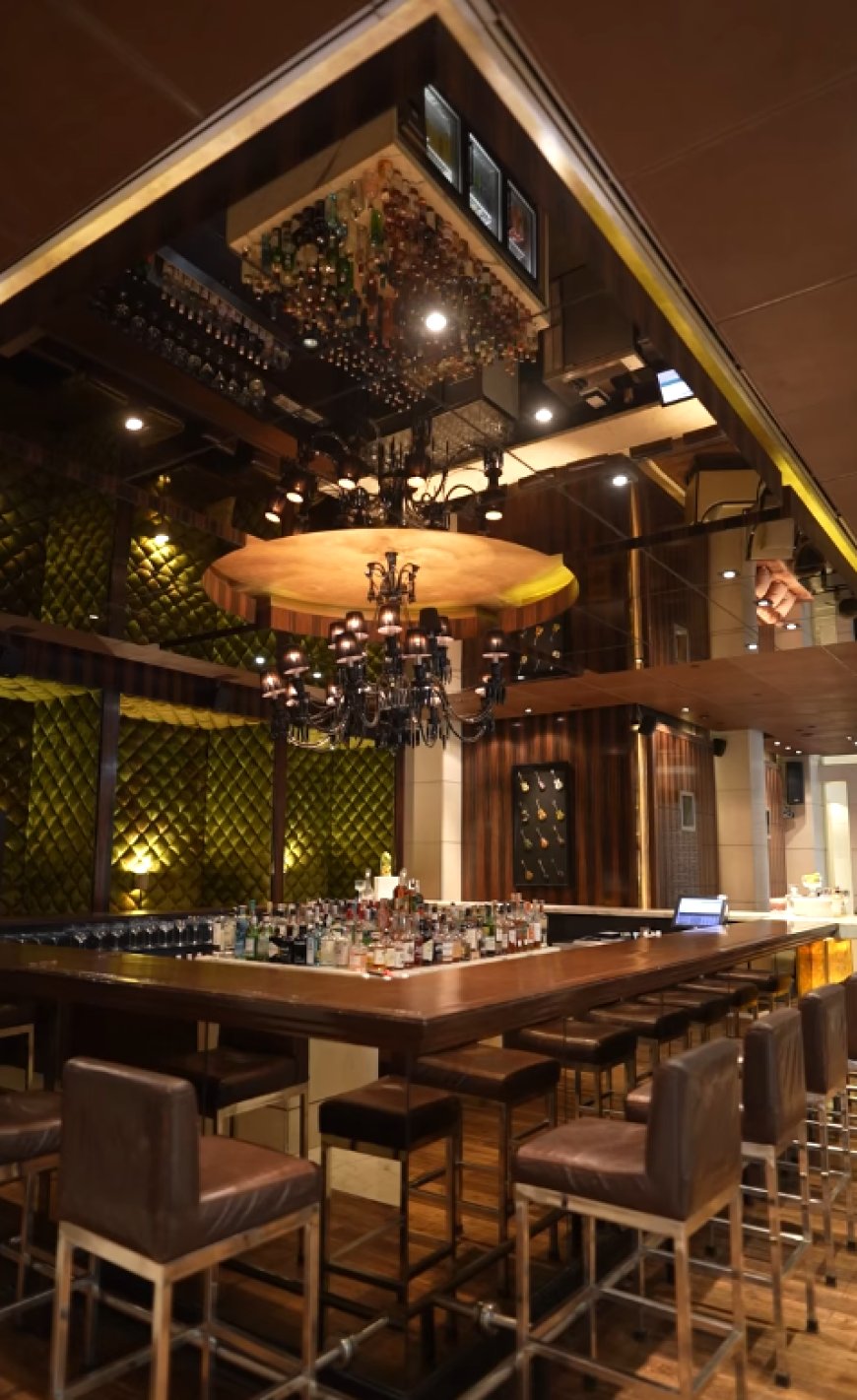 The Grand, Vasant Kunj, ₹3,00,000, New Delhi