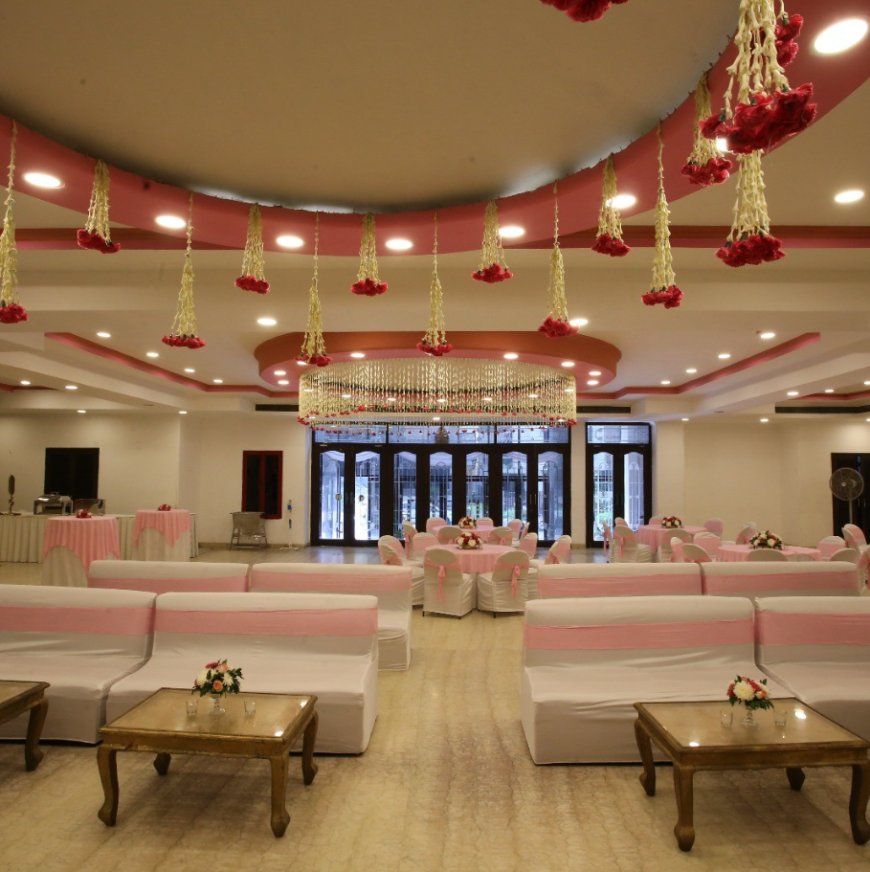 The Royal Park Hall, Greater Kailash II, ₹150000, South Delhi